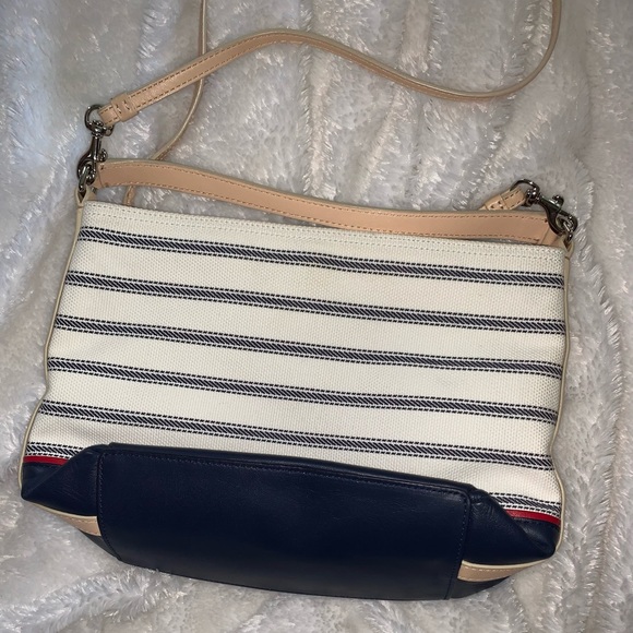 Coach Legacy Weekend Saint James Leather Handbag - Picture 4 of 7